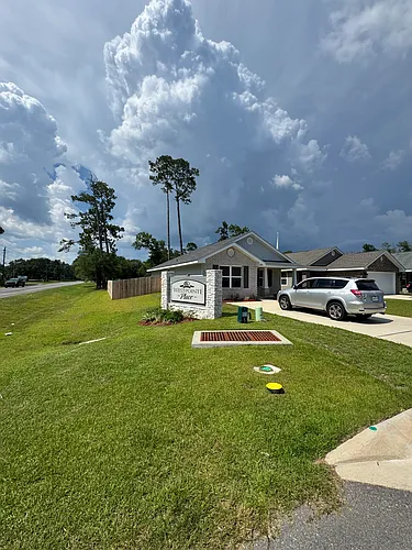8090 Westpointe Ln Photo 1