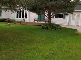 3455 Jepsen Rd, Cedar Falls, IA 50613