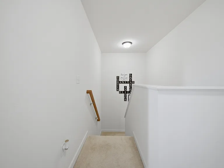 176 Norfleet Ln — Photo 2
