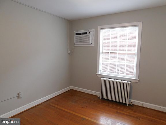 4th image of 4534 Avondale St APT 3