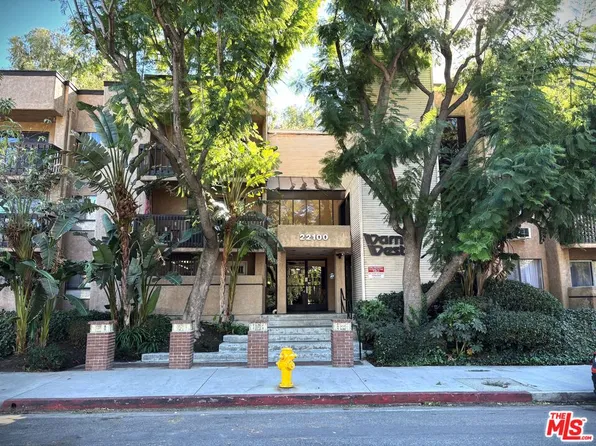 22100 Burbank Blvd Unit 365G, Woodland Hills, CA 91367