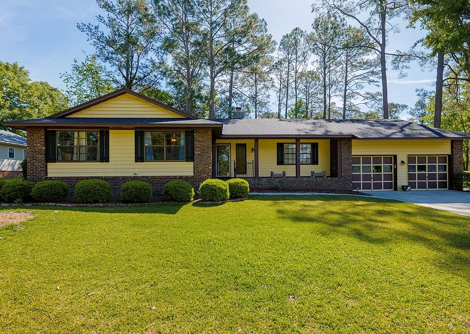 1st image of 2609 Lakewood Dr