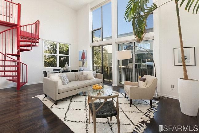 1st image of 49 Zoe St APT 13