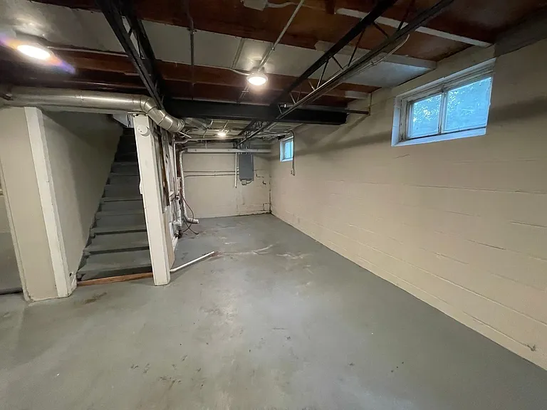 2132 S 48th Ave — Photo 10