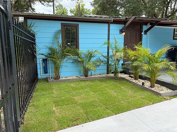 2nd image of 416 SW 5TH STREET