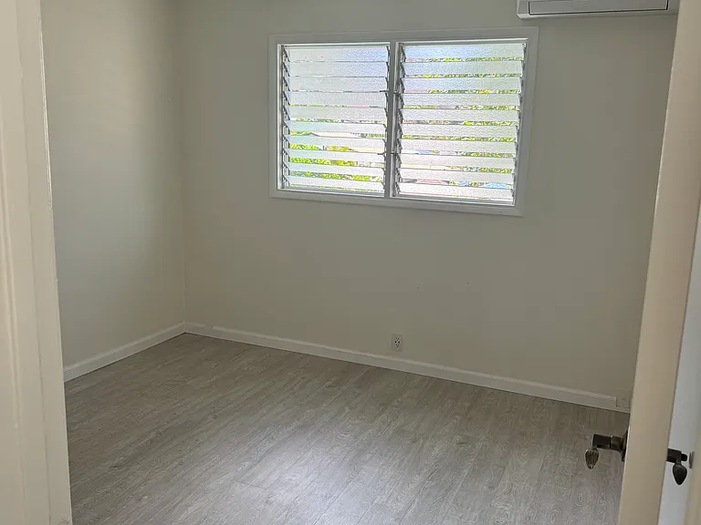927 Hahaione St — Photo 21