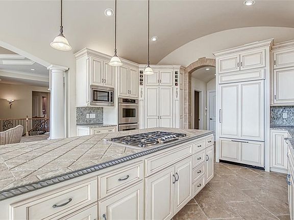 4th image of 6315 Edgewater Dr