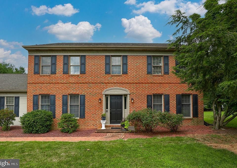 1st image of 6 Perch Pl