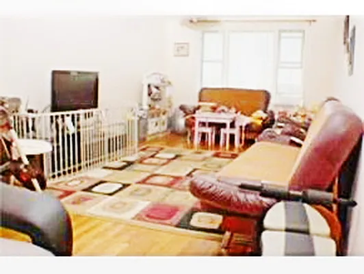 Sold by Superior Realty Service | media 5