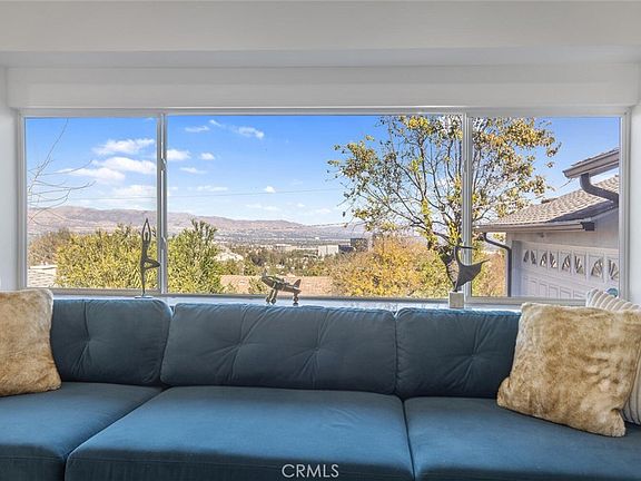 5th image of 22444 Venido Rd