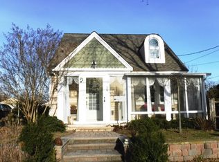 59 Green Grove Ave, Keyport, NJ 07735