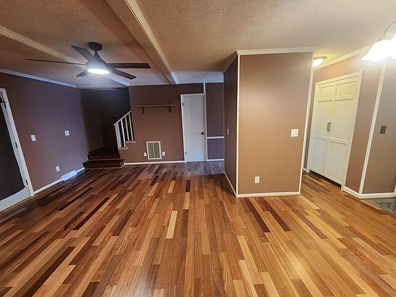 Side view of living room area.