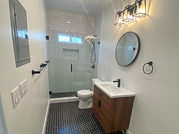 3rd image of 112 N 2nd St #205