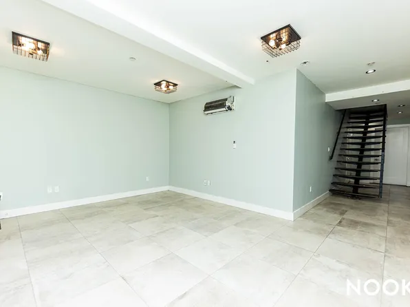 238 Pulaski Street image 2 of 15