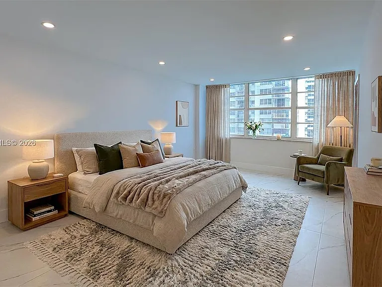 18061 Biscayne Blvd #1204 — Photo 10