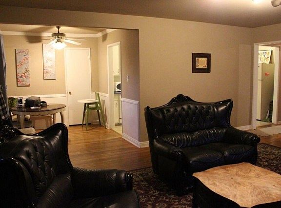 3rd image of 436 W Avenue J9