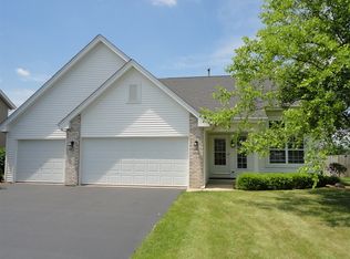 654 Bayfield Rd, Rockton, IL 61072