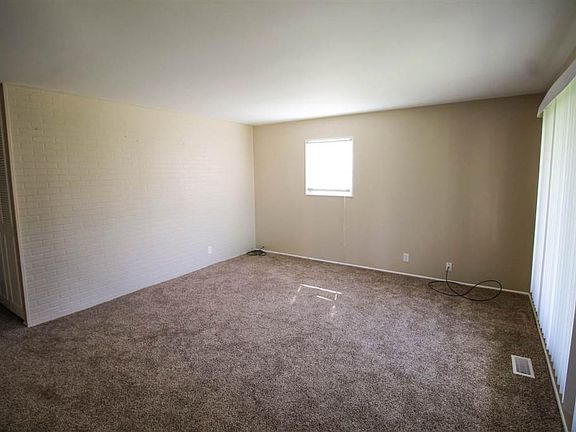 2nd image of 1644 Orkney Dr