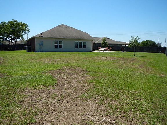 4th image of 112 Holly Oak Ct