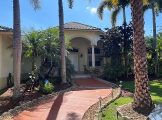 5301 W Saxon Cir, Southwest Ranches, FL 33331