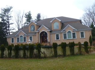 1318 Alps Dr, Mc Lean, VA 22102