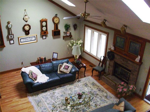 2nd image of 2444 Sagamore Dr