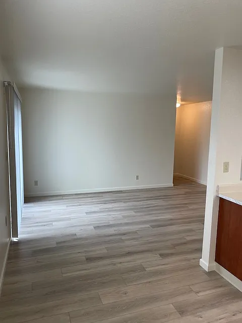 600 Mission Blvd — Photo 4
