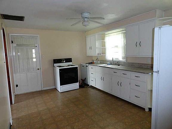 5th image of 7465 W County Road 100 N