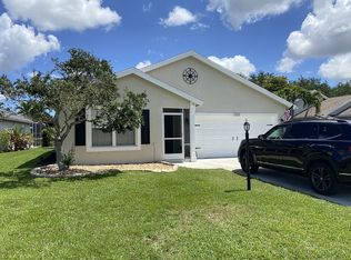 9020 SW Chrysler Cir, Stuart, FL 34997