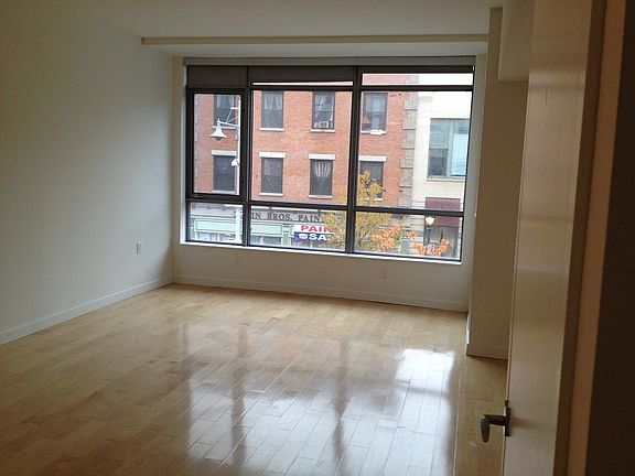 4th image of 66 Main St APT 406
