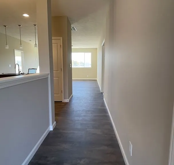 151 Wadsworth Ct — Photo 2