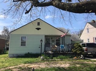 707 N Laurel St, Fairfield, IL 62837