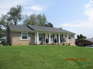 608 Beechwood Dr, Kingsport, TN 37663