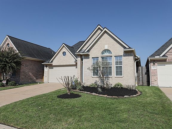 4th image of 15819 Pleasant Green Cir