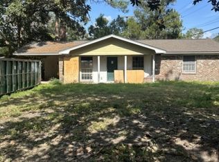 4 Dyches Drive, Savannah, GA 31406