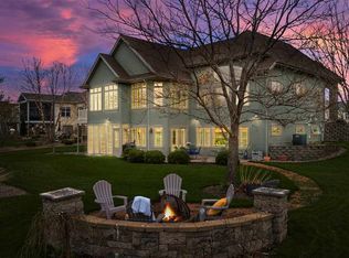 328 Vista Cir, Columbus, WI 53925