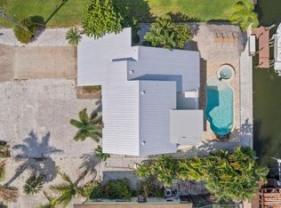 2372 Baybreeze St, Saint James City, FL 33956