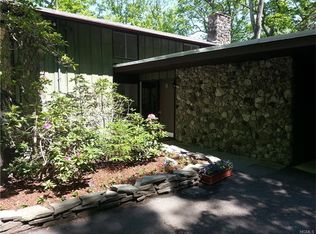 50 Cross Ridge Rd, Tuxedo Park, NY 10987