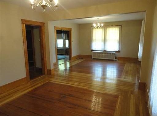 5th image of 208 Saint Paul St