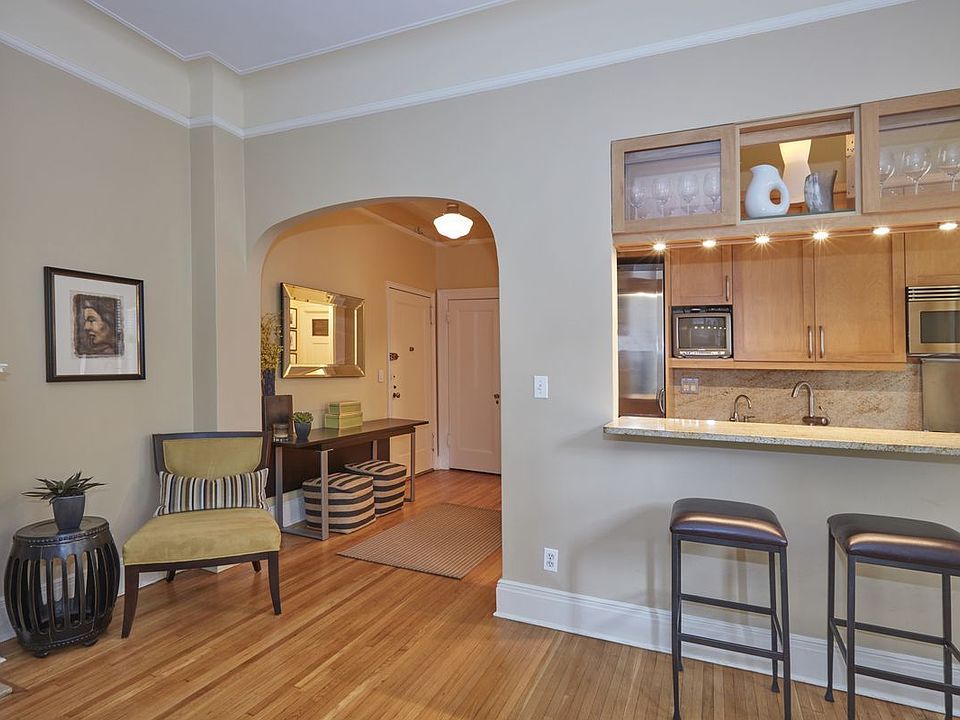 2nd image of 246 W End Ave APT 10F