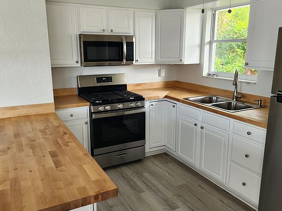 4th image of 3878 S Atlantic Ave #C