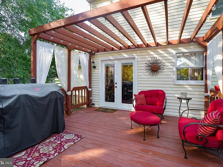 61 Buck Rd — Photo 25