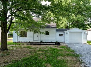 2468 Hillstock Ave, Akron, OH 44312