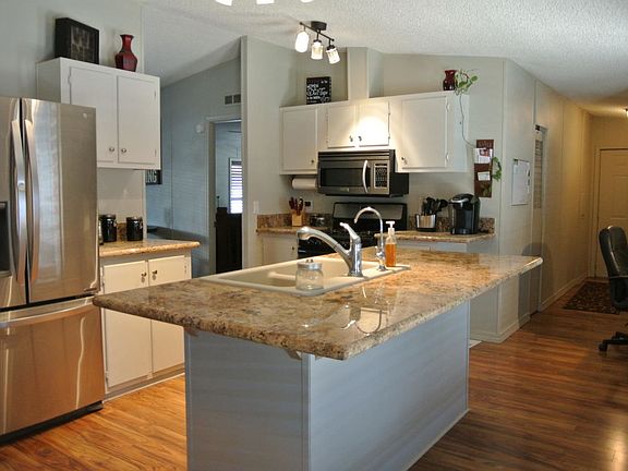 4th image of 3132 Joyce Ln