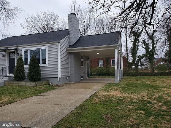 2nd image of 7401 Marion St