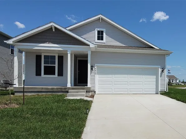 625 E Scenic Valley Dr, Indianola, IA 50125