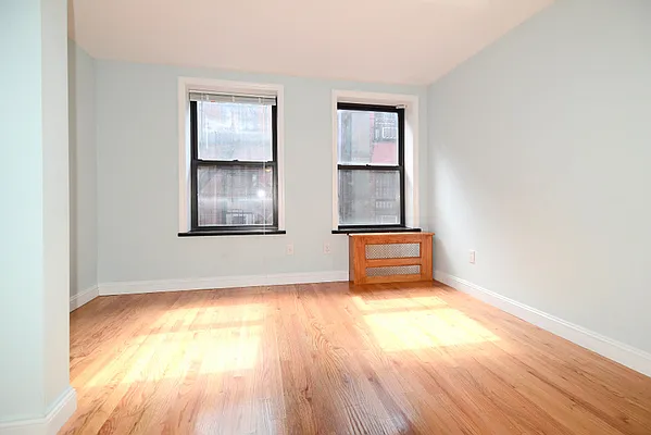 Rented by J Misrahi Realty Corp | media 28