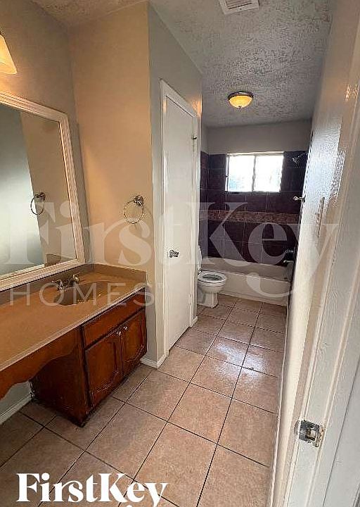 2nd image of 16410 Sky Blue Ln