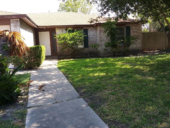 2nd image of 2106 E Dolphin Cir