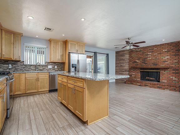 2nd image of 4412 W Garden Dr